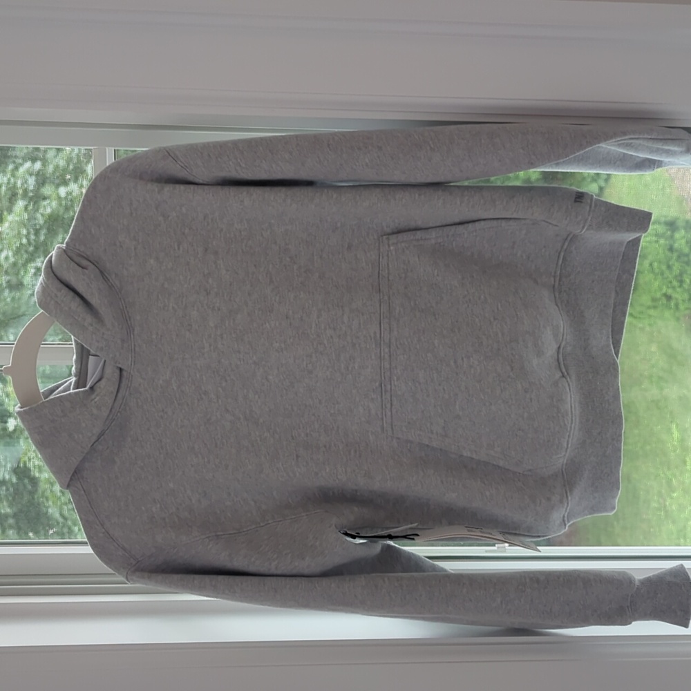 Aritzia size S soft fleece hoodie